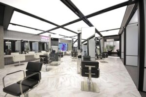 MAK luxury salon