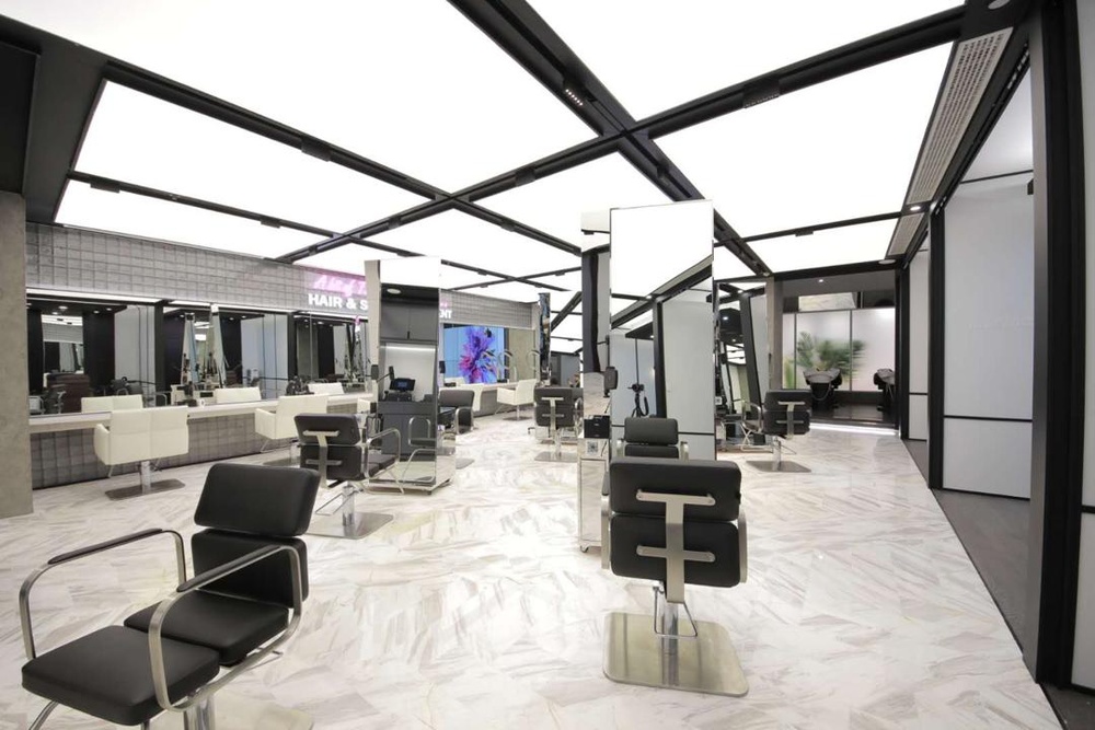 MAK luxury salon